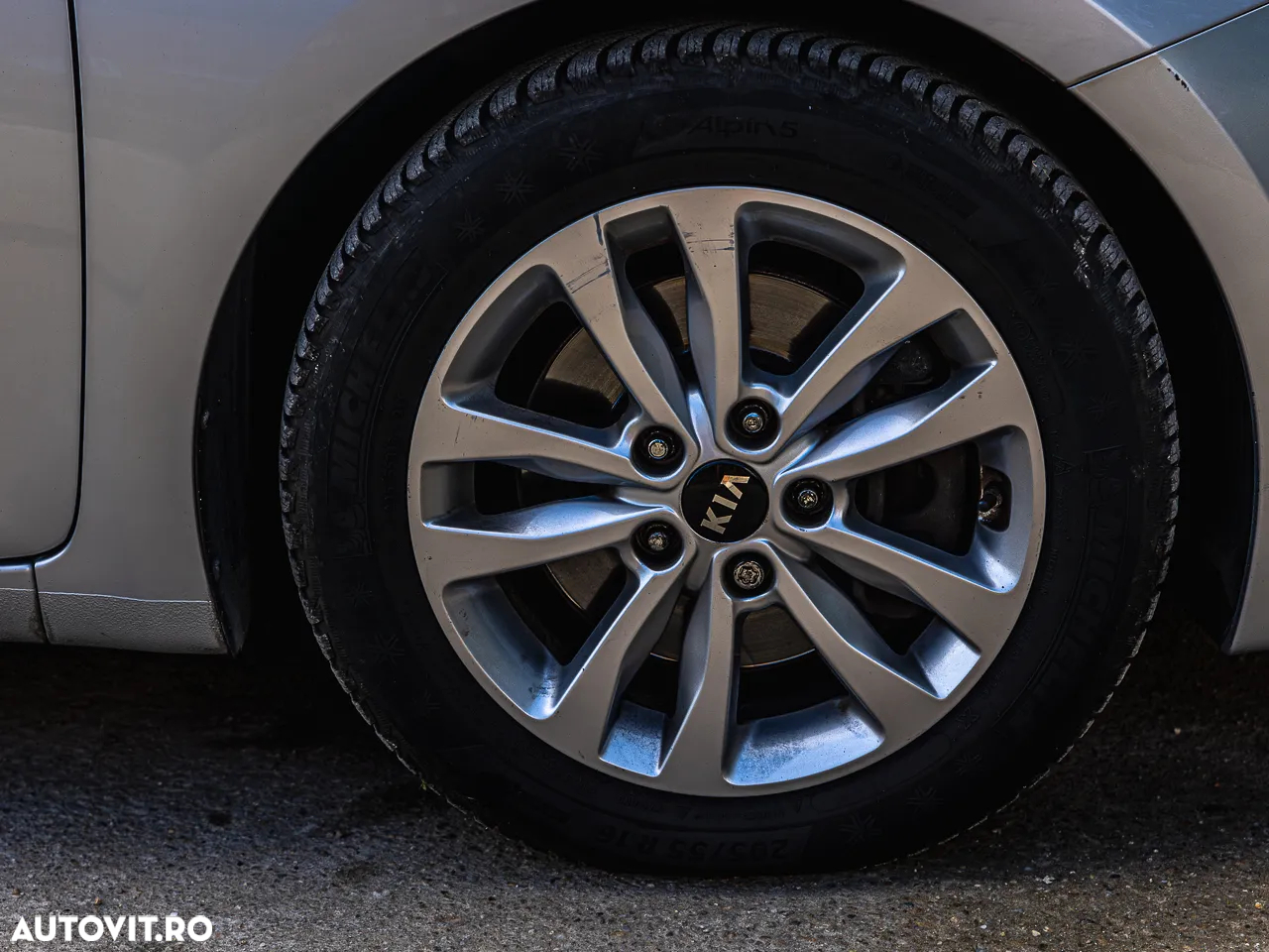 Kia Ceed - 41