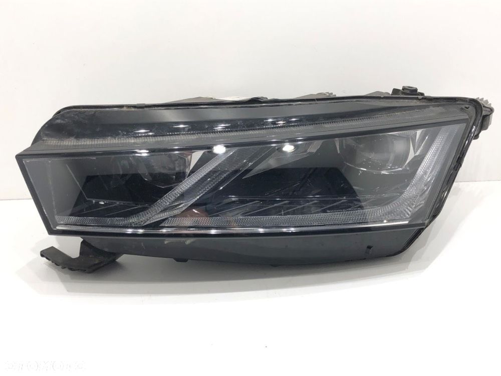 REFLEKTOR LEWY PRZÓD  SKODA OCTAVIA IV (NX3, NN3) 2020 - 2022 2.0 TDI 110 kW [150 KM] olej - 1