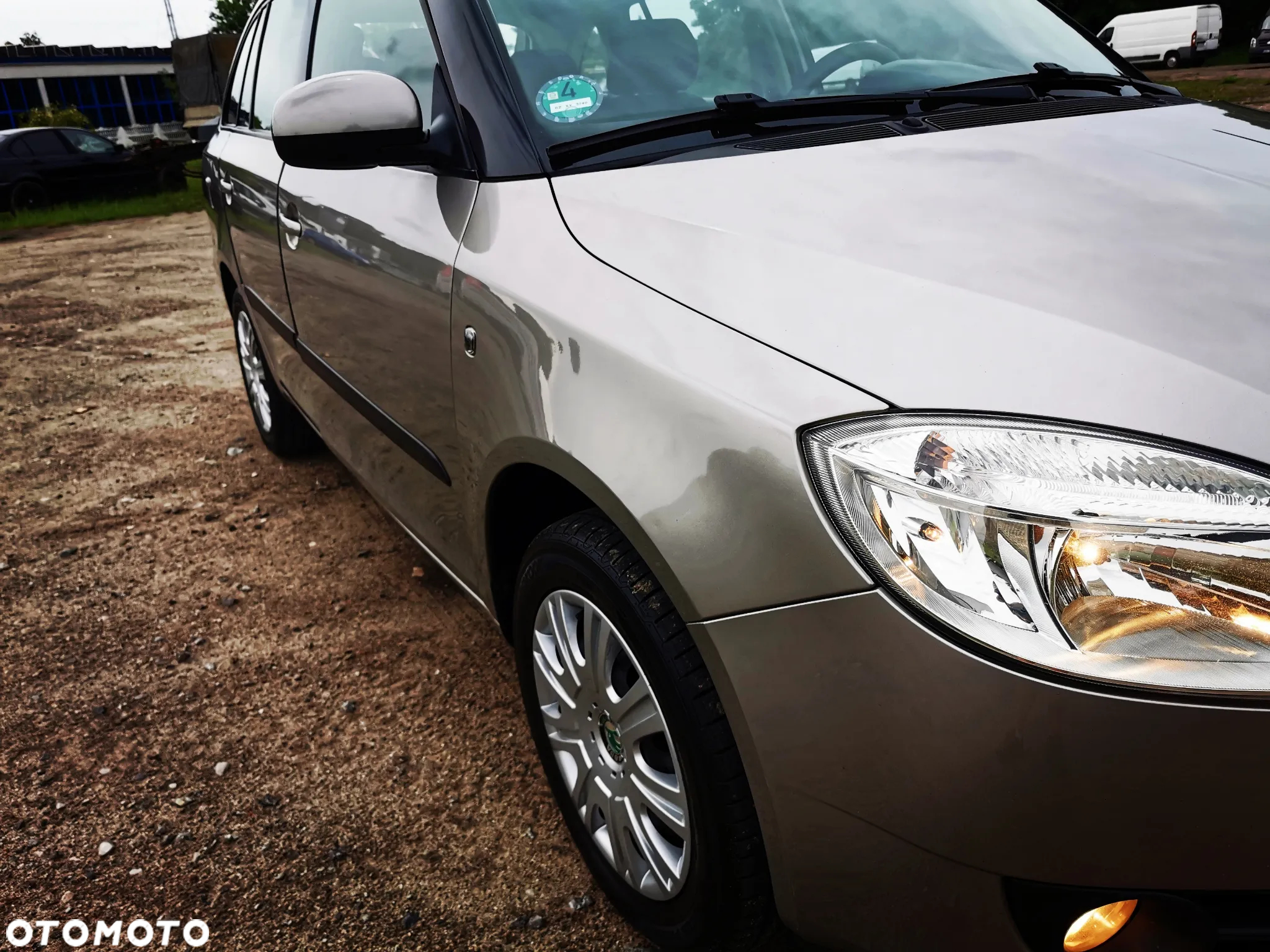 Skoda Fabia 1.6 16V Combi STYLE Edition - 9