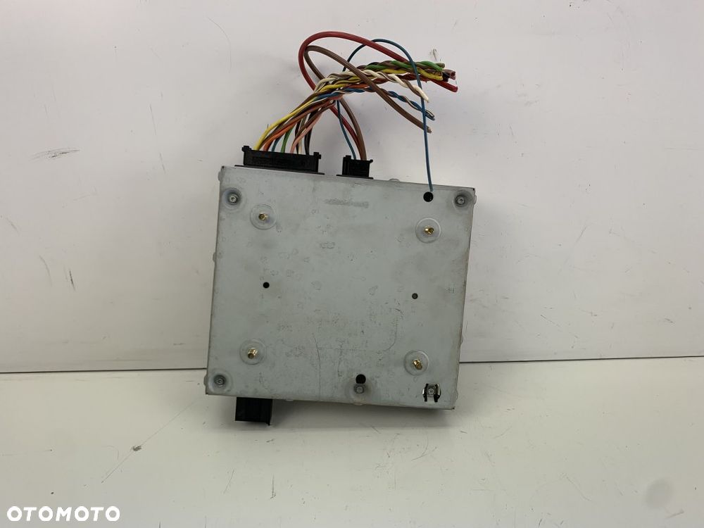 wzmacniacz audio sterownik moduł becker mercedes W211 A2118274242 - 3