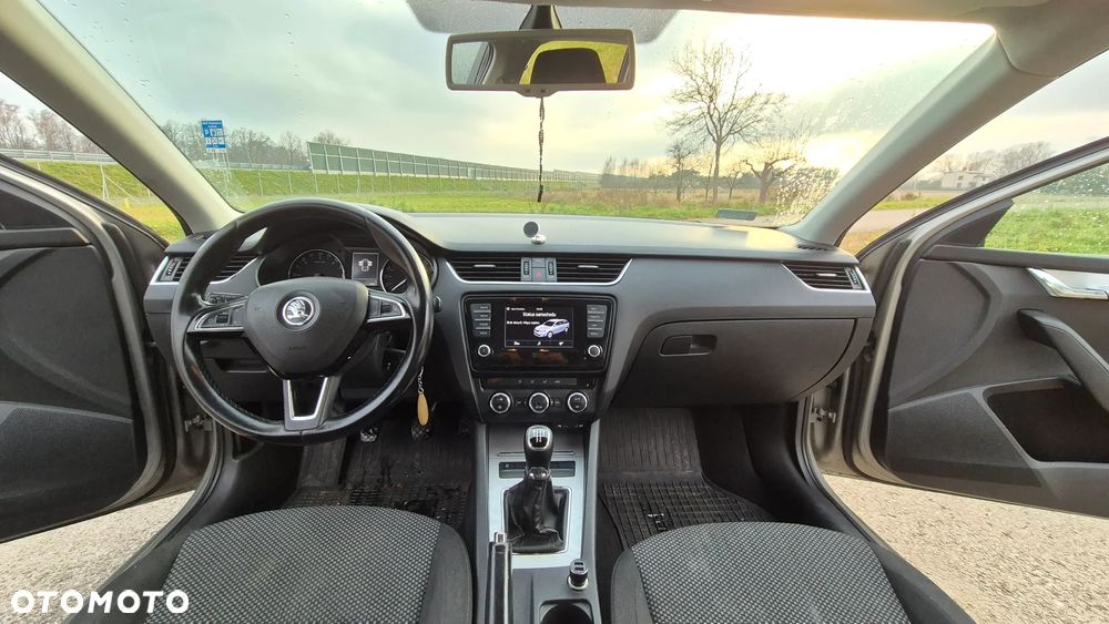 Skoda Octavia 1.6 TDI Ambition - 8