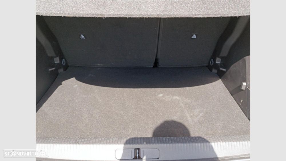 Peugeot 2008 1.2 Hybrid Allure e-DCS6 - 17