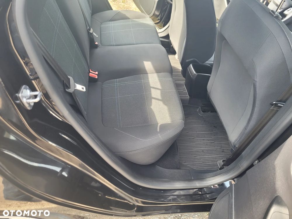 Ford Fiesta 1.1 S&S TITANIUM - 20