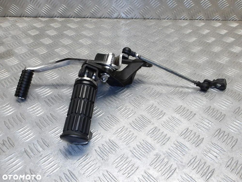 Set lewy podnóżek dźwignia zmiany biegów I KAWASAKI VN 900 VULCAN CUSTOM 07-24r   PN. 34003-0051 - 1