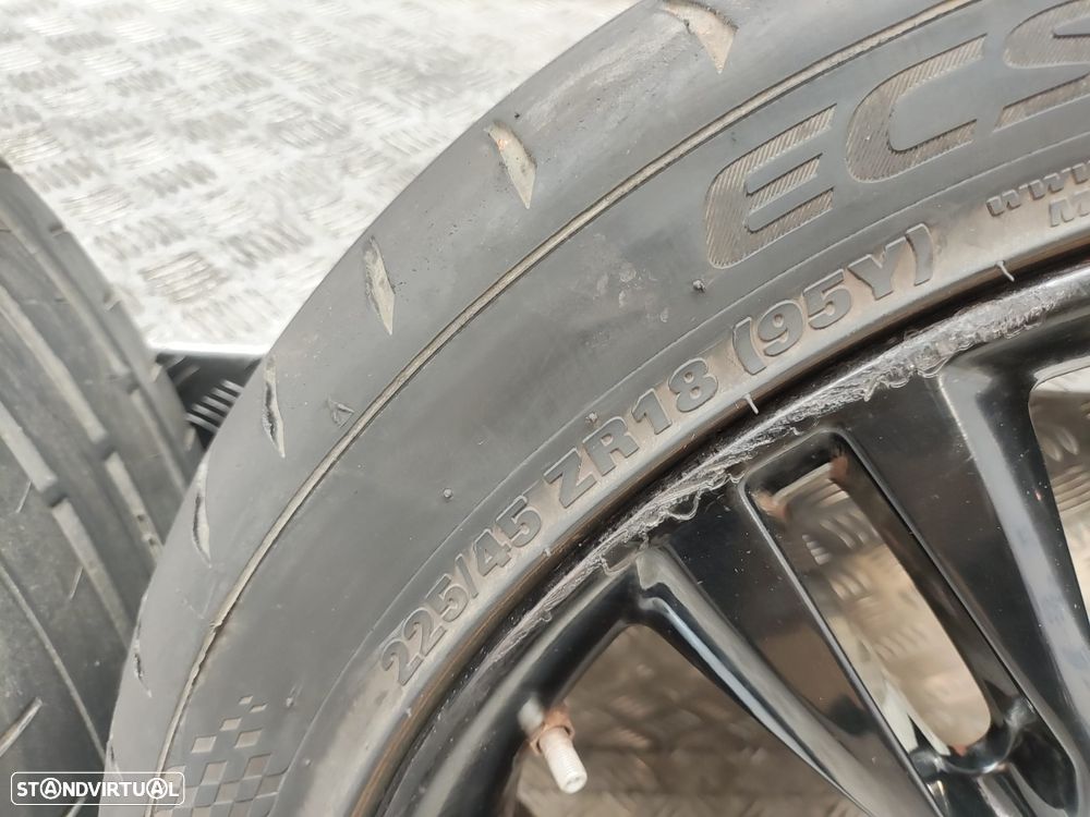 Conjunto de jantes 18 Matrix Jaguar XE X760 7,5J ET46 5x108 Original - 22