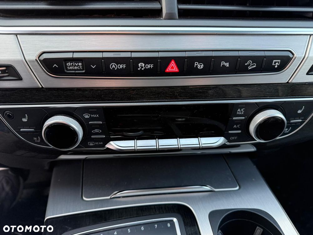 Audi Q7 3.0 TFSI Quattro Tiptronic - 16