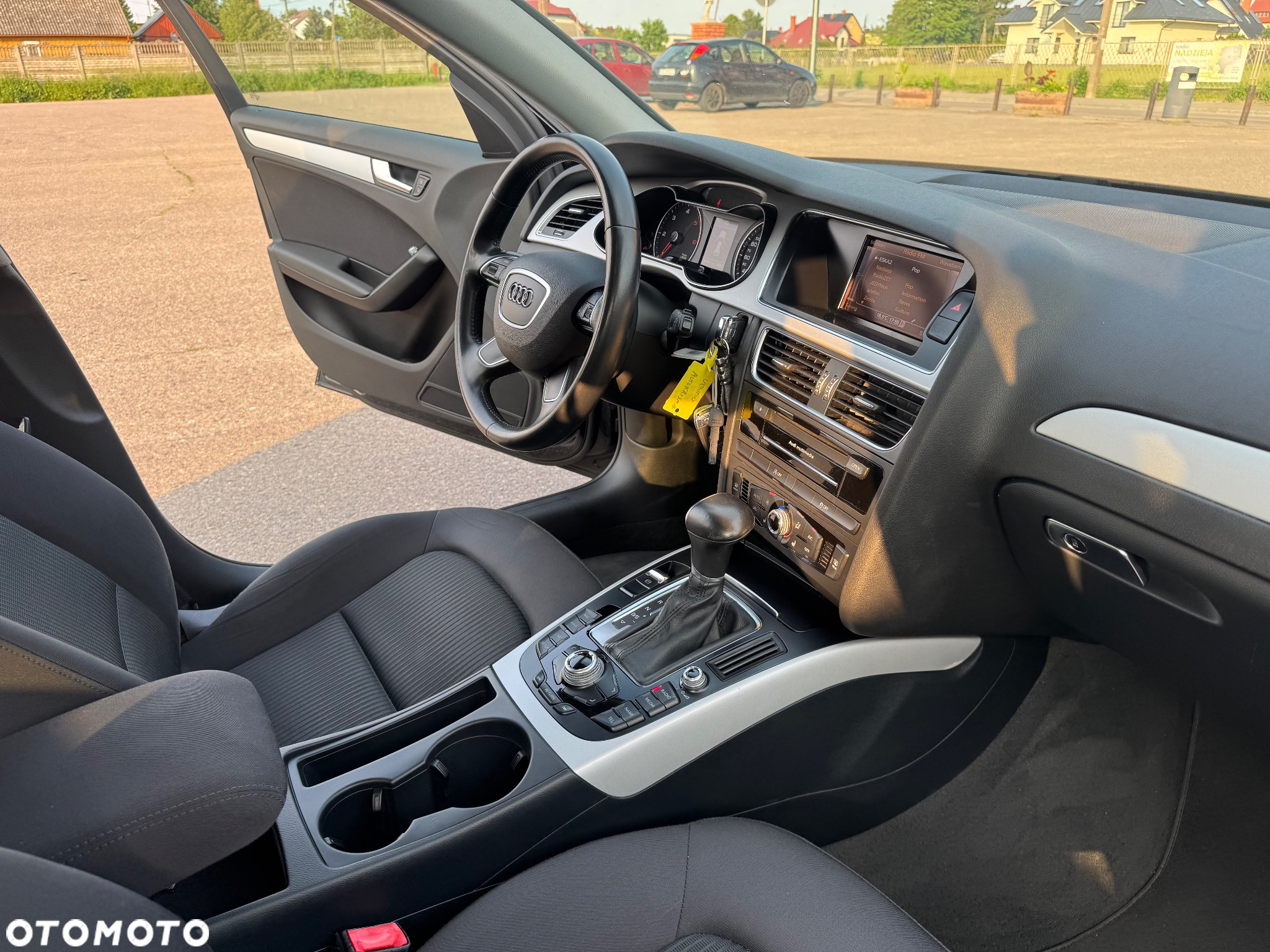 Audi A4 Avant 2.0 TDI DPF clean diesel multitronic S line Sportpaket - 6