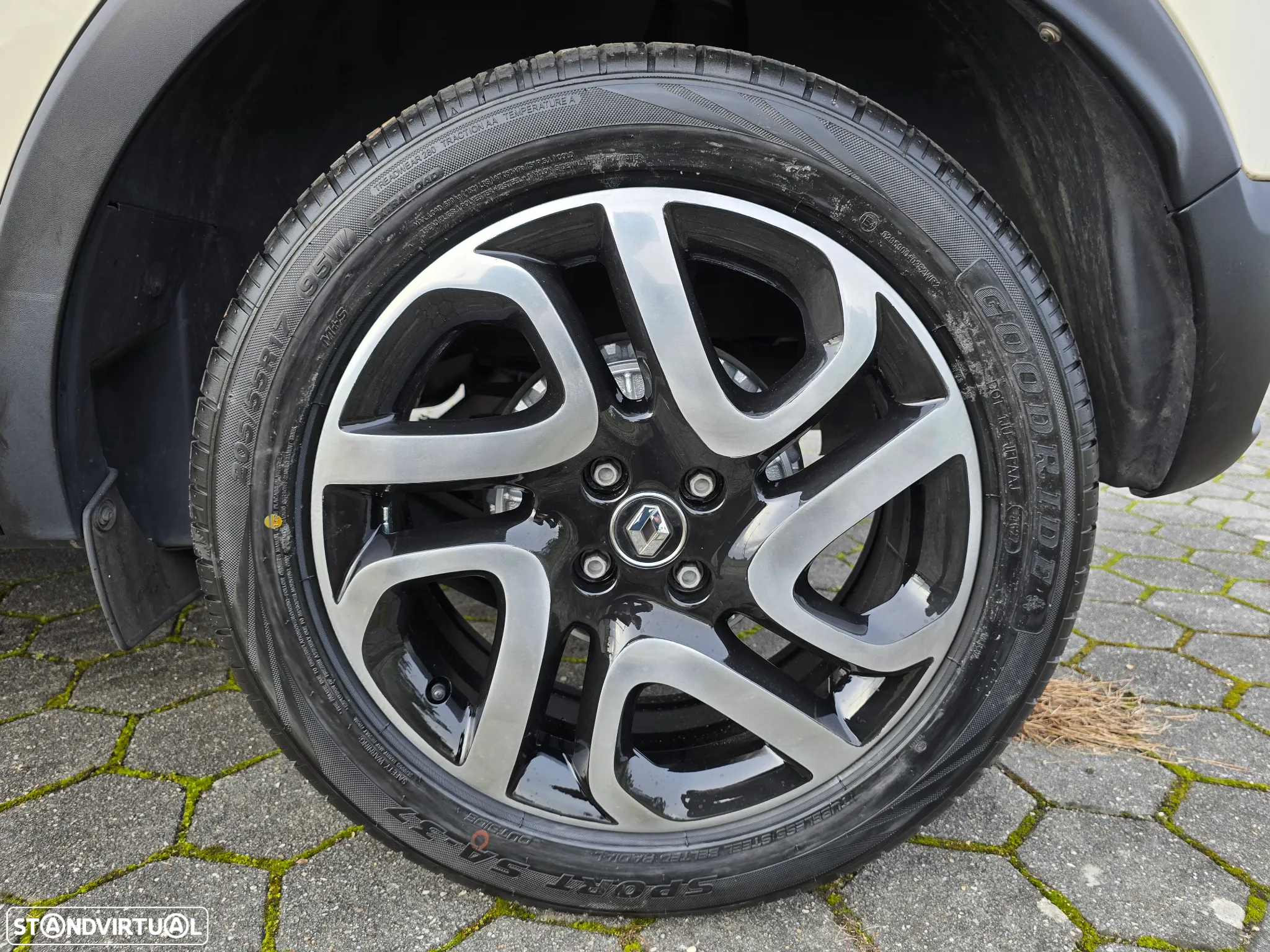 Renault Captur 1.5 dCi Exclusive - 20
