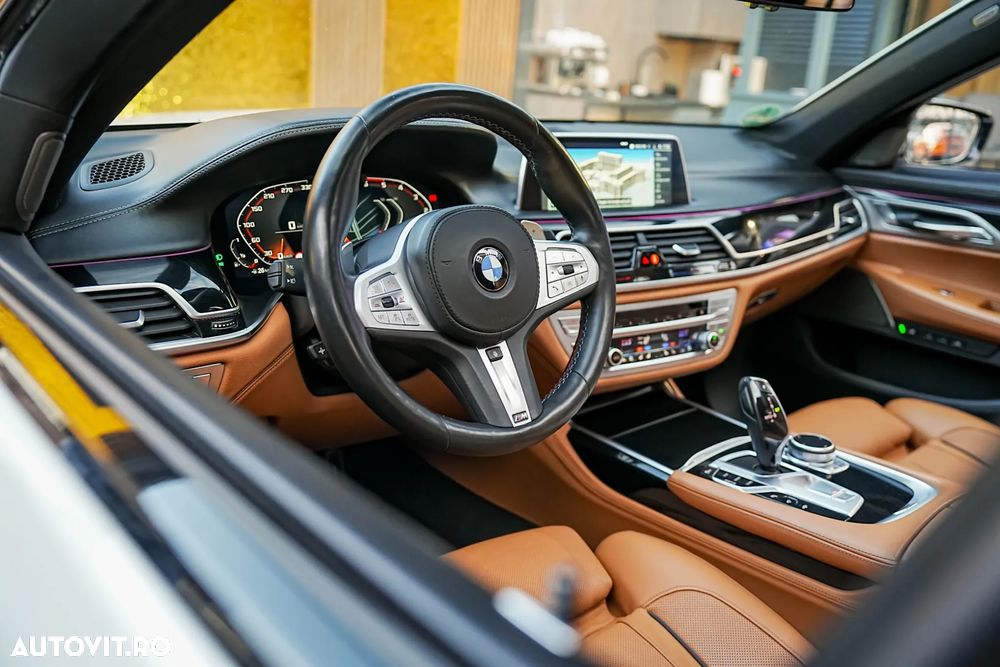 BMW Seria 7 740Ld xDrive MHEV - 17