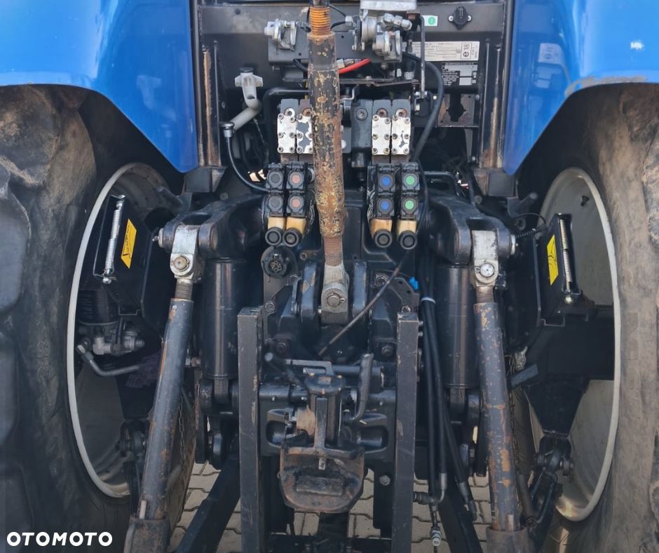 New Holland T7030 - 10