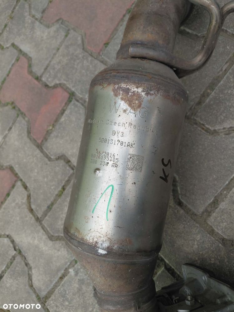 CZĘŚCI KATALIZATOR VW VOLKSWAGEN AUDI  5Q0131701AK - 2