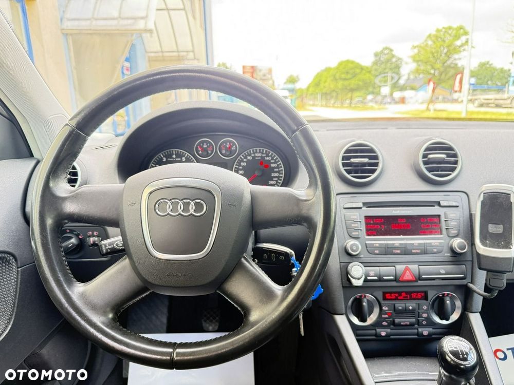 Audi A3 Sportback - 8