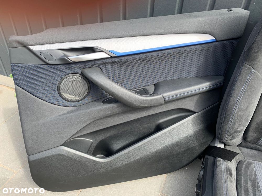 FOTELE TAPICERKA SPORT GRZANE ELEKTRYCZNE ALCANTARA HARMAN BMW X2 F39 - 7