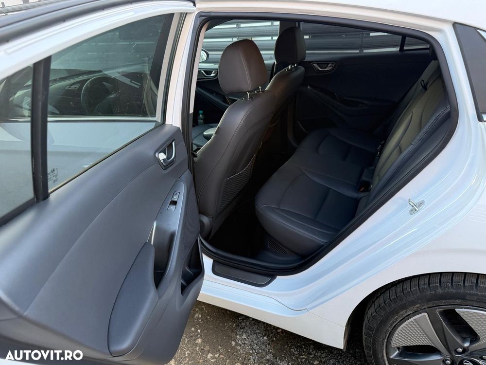Hyundai IONIQ 1.6 GDI Premium - 14