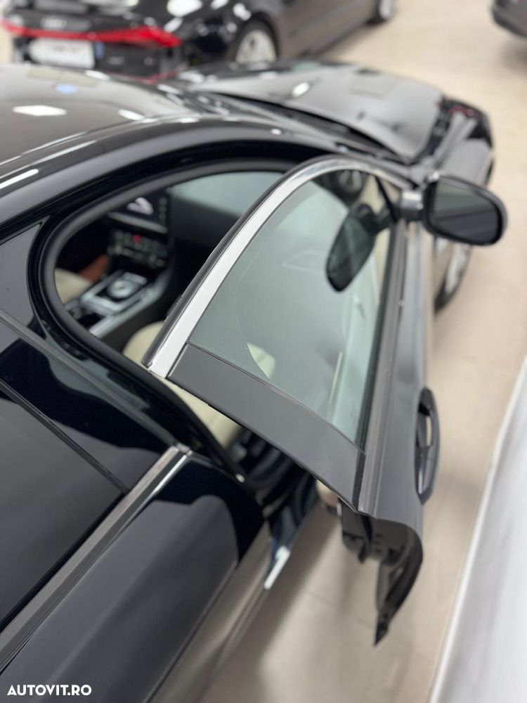 Jaguar XE 20d Aut. Portfolio - 16