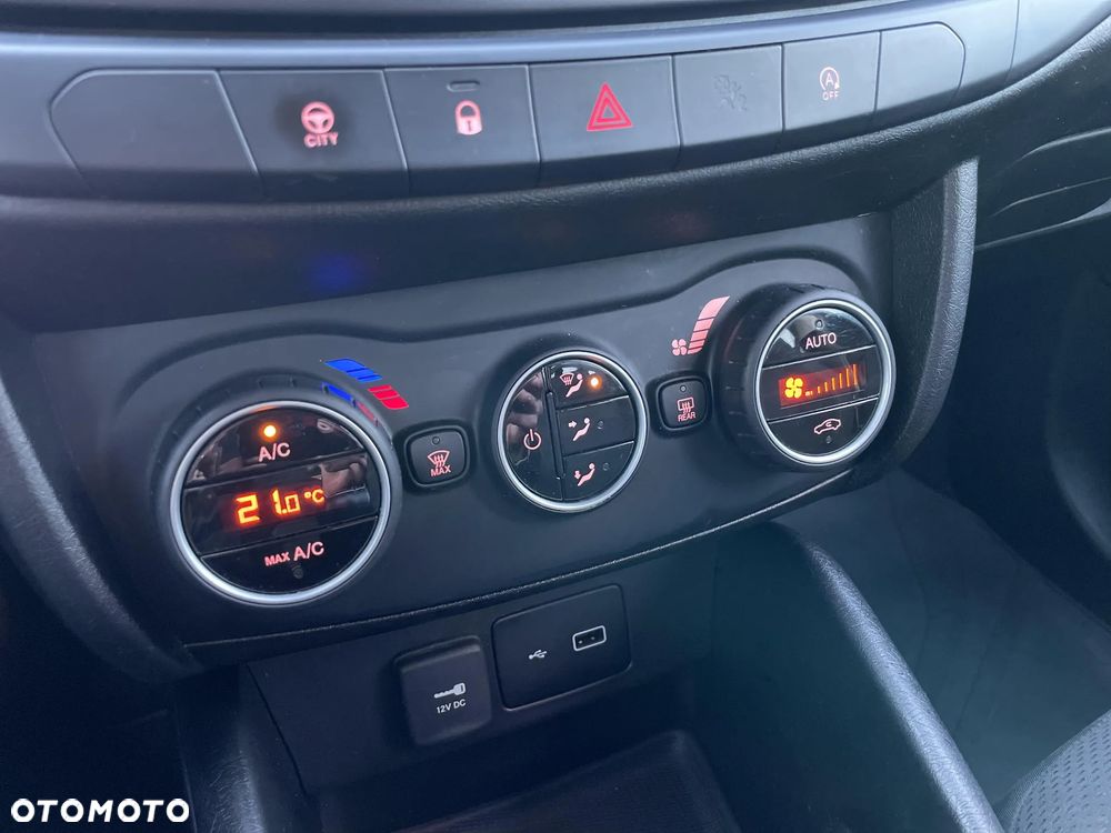 Fiat Tipo 1.4 T-Jet 16v Lounge - 22