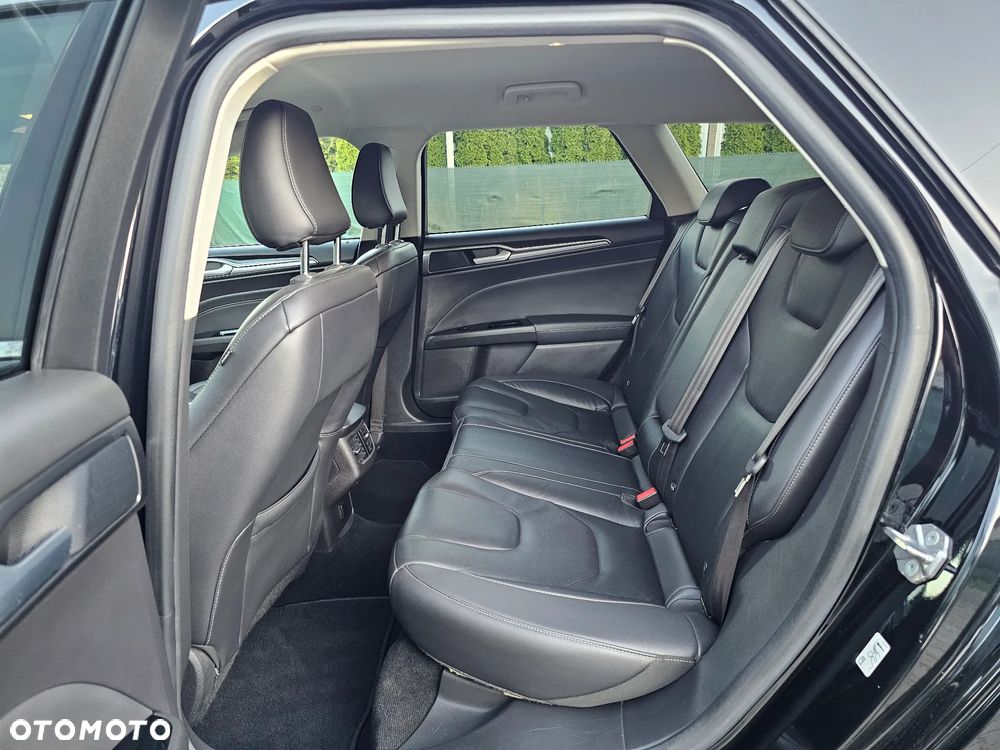 Ford Mondeo SW 2.0 EcoBlue Titanium - 27