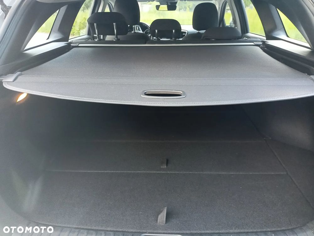 Kia Ceed 1.5 T-GDI M - 11