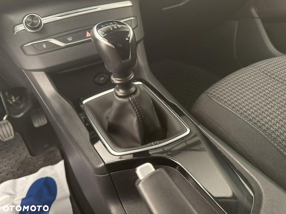 Peugeot 308 - 17