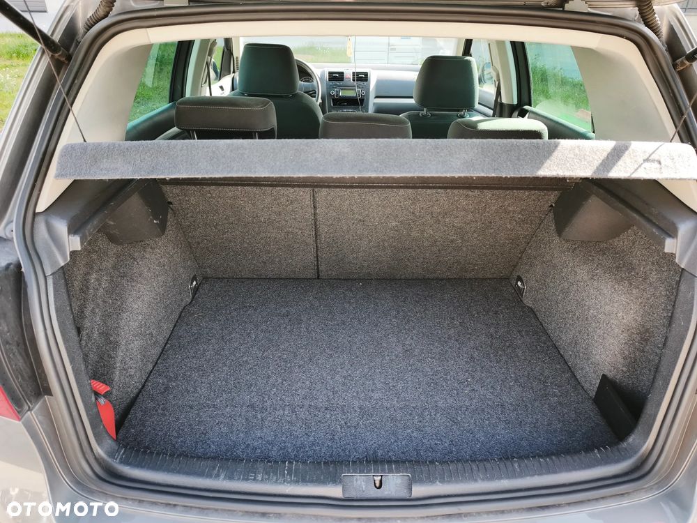 Volkswagen Golf - 17