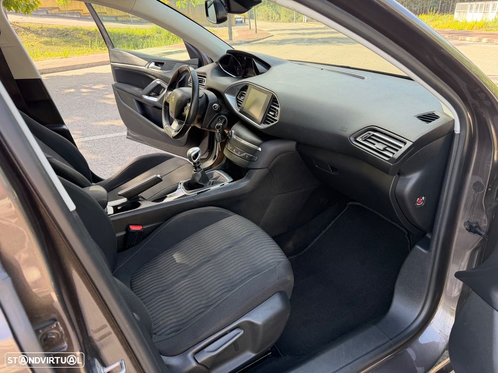 Peugeot 308 SW BlueHDi 120 Stop & Start Style - 12