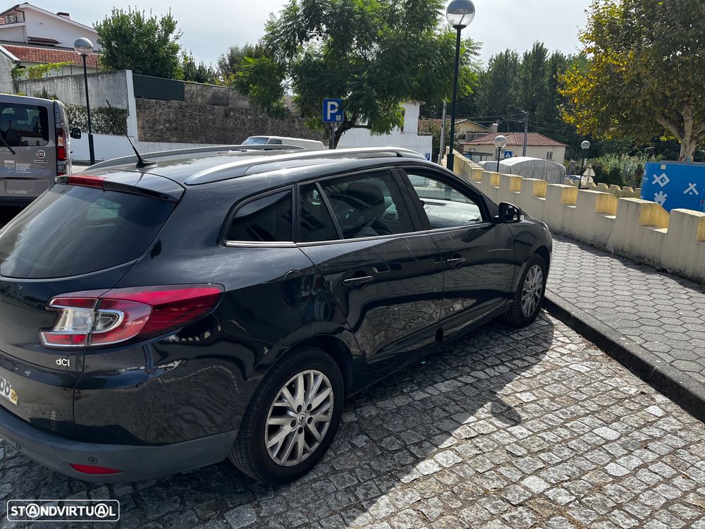 Renault Mégane Sport Tourer 1.5 dCi Comfort SS - 4