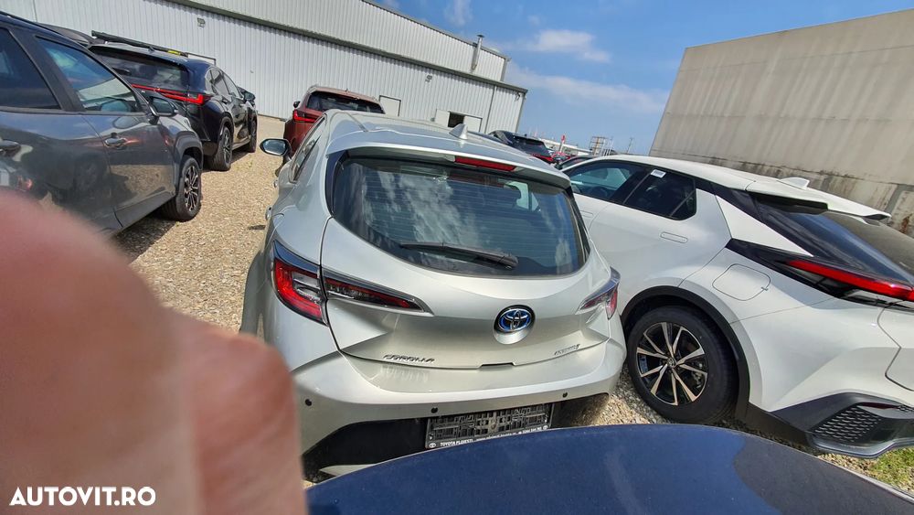 Toyota Corolla 1.8 HSD Business - 9