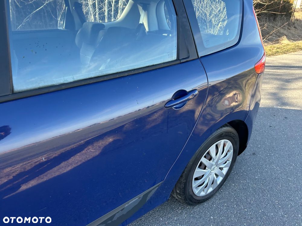 Renault Grand Scenic - 22
