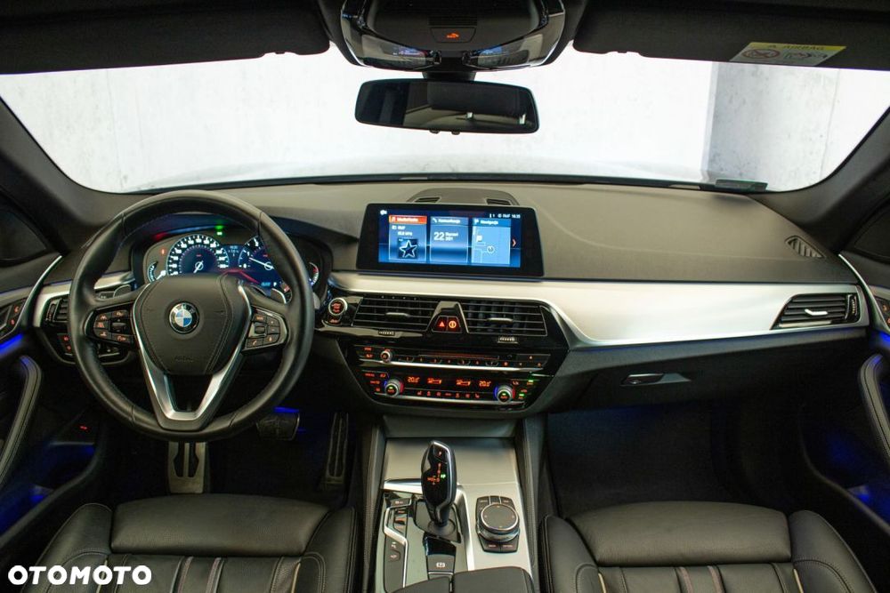 BMW Seria 5 530i xDrive Luxury Line - 6
