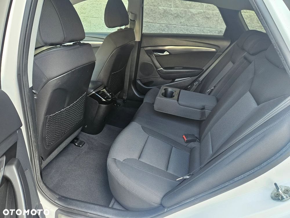Hyundai i40 1.6 Comfort - 8
