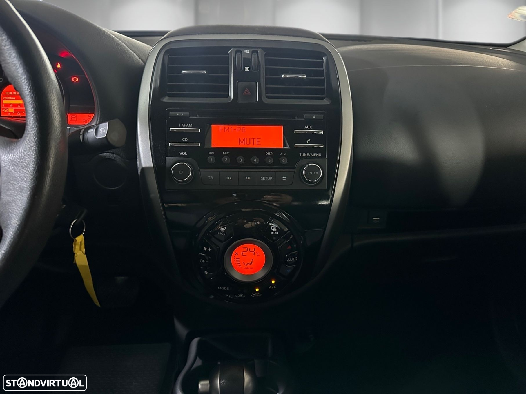 Nissan Micra 1.2 Acenta CVT - 10