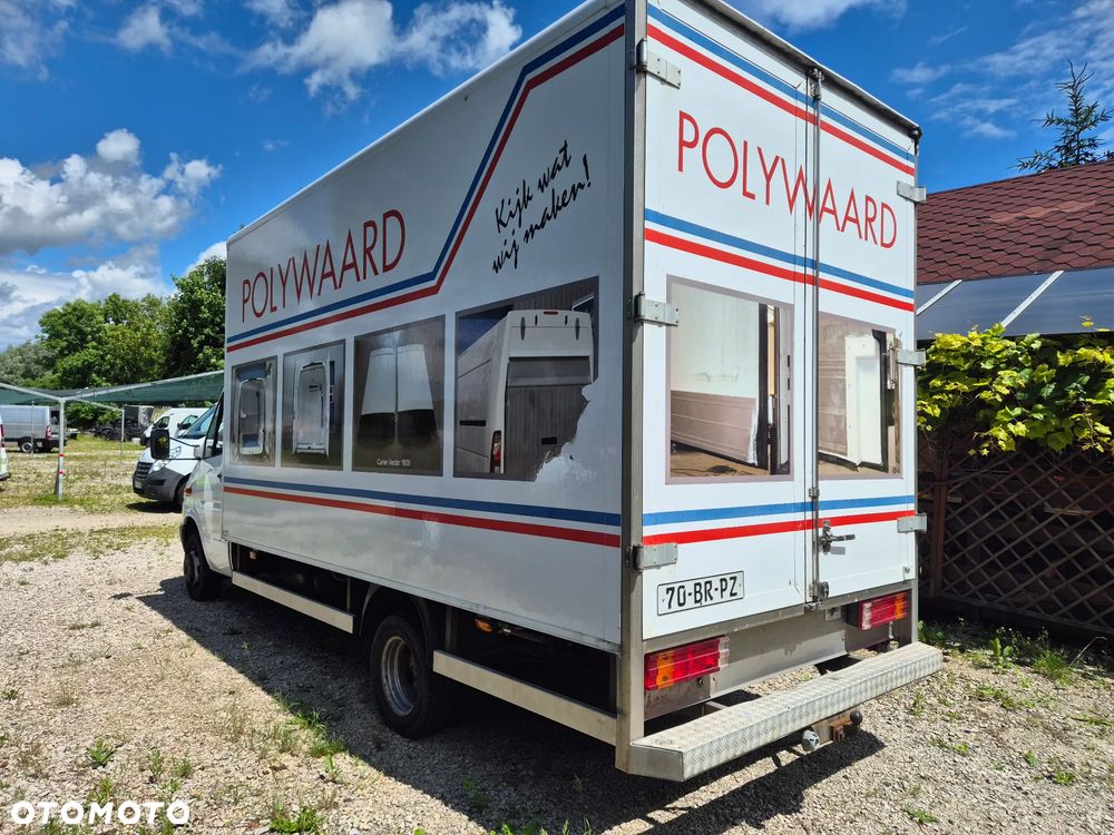 Mercedes-Benz Sprinter - 40