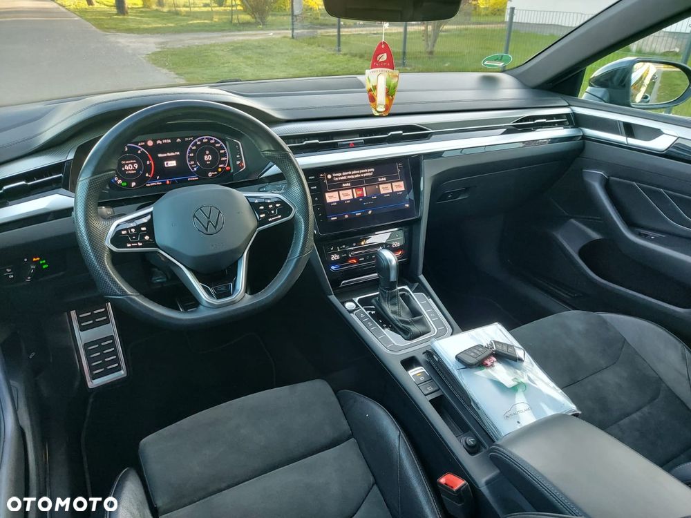 Volkswagen Arteon 2.0 TDI SCR DSG R-Line - 13