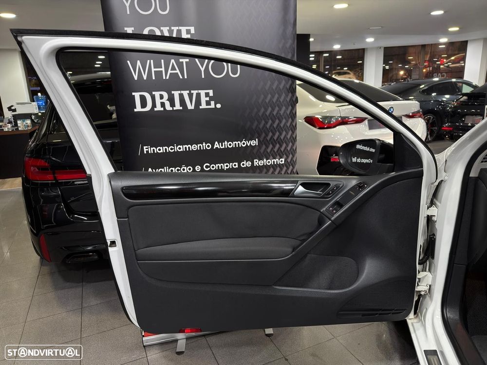 VW Golf 2.0 TDi Confortline - 28