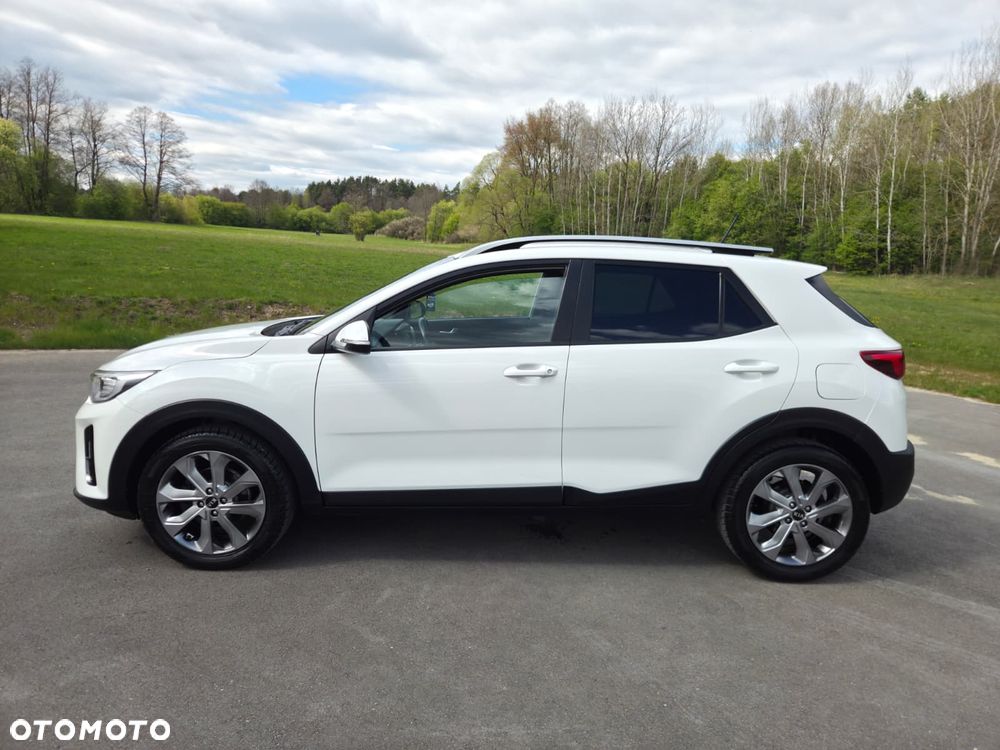 Kia Stonic 1.4 L - 12