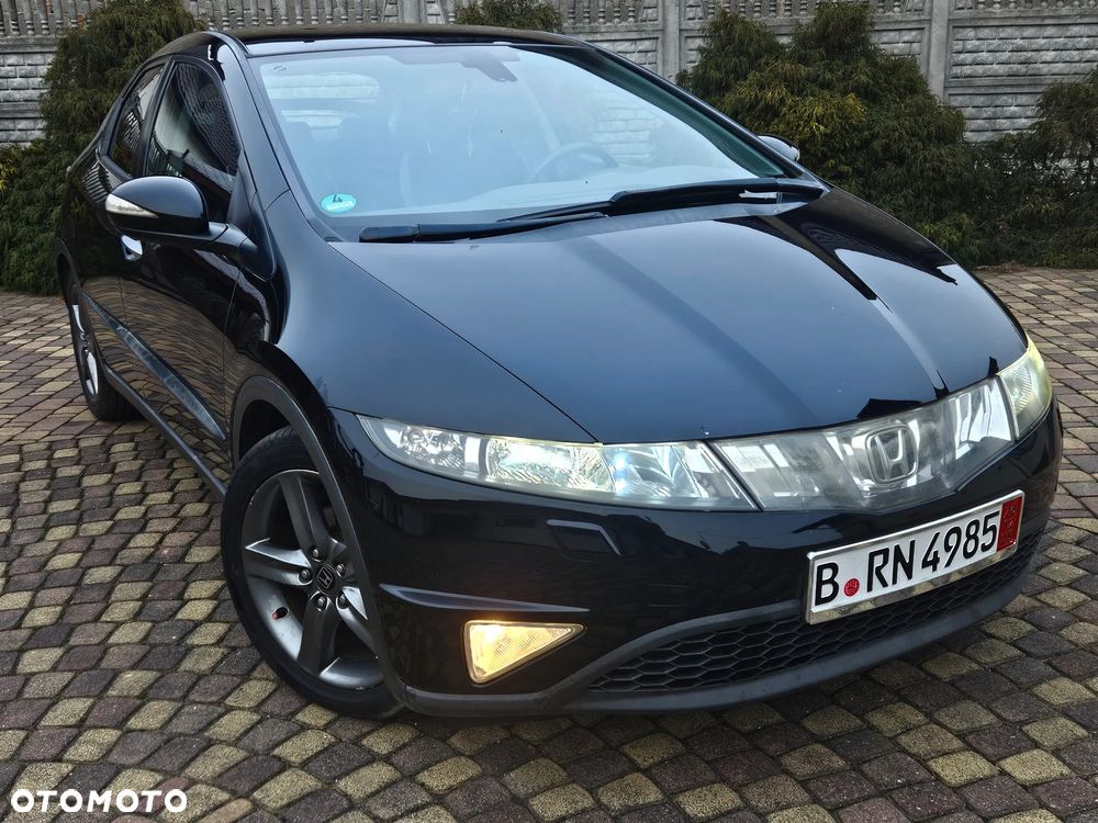 Honda Civic 1.8i-VTEC 50 Jahre Edition - 6