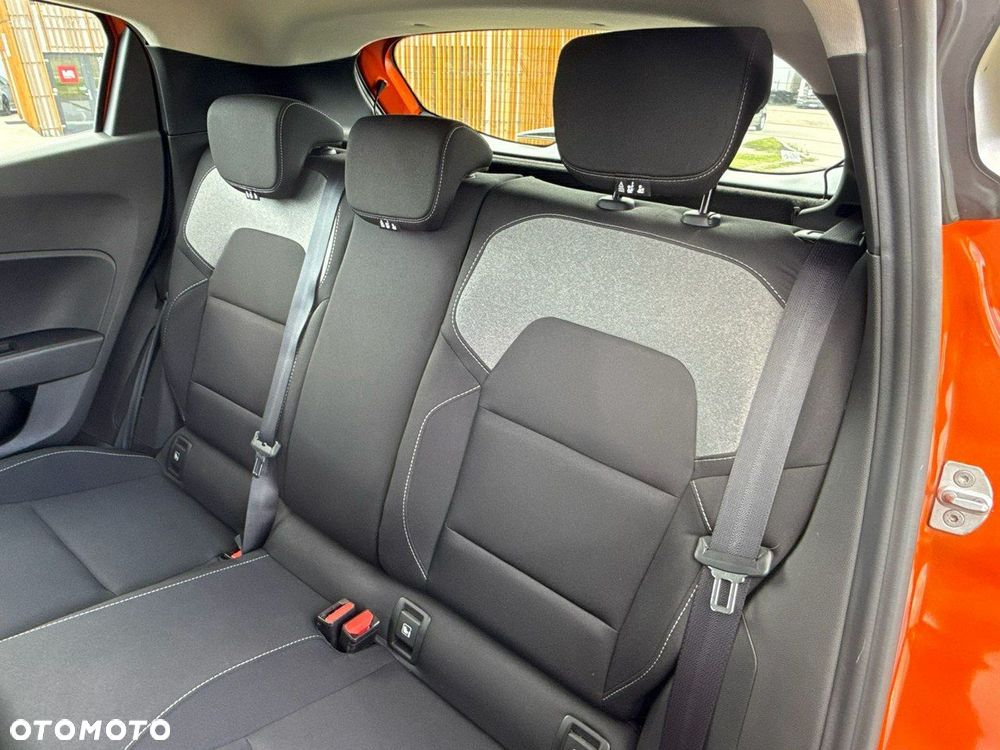 Renault Clio TCe 90 EVOLUTION - 24