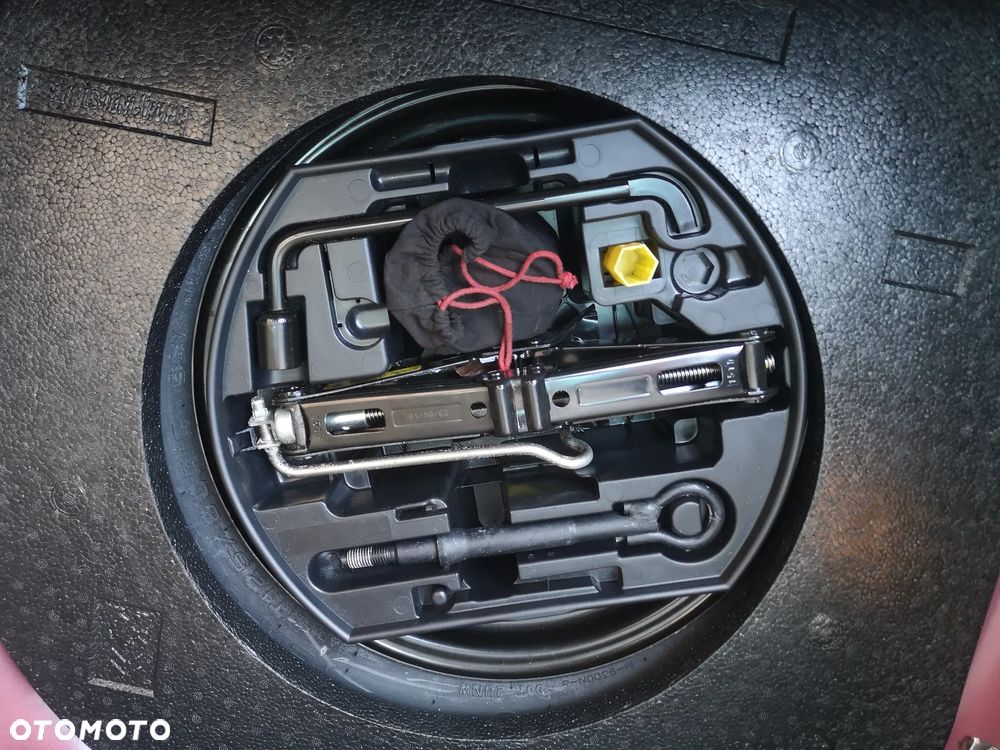 Citroën DS3 THP 155 Red Edition - 29