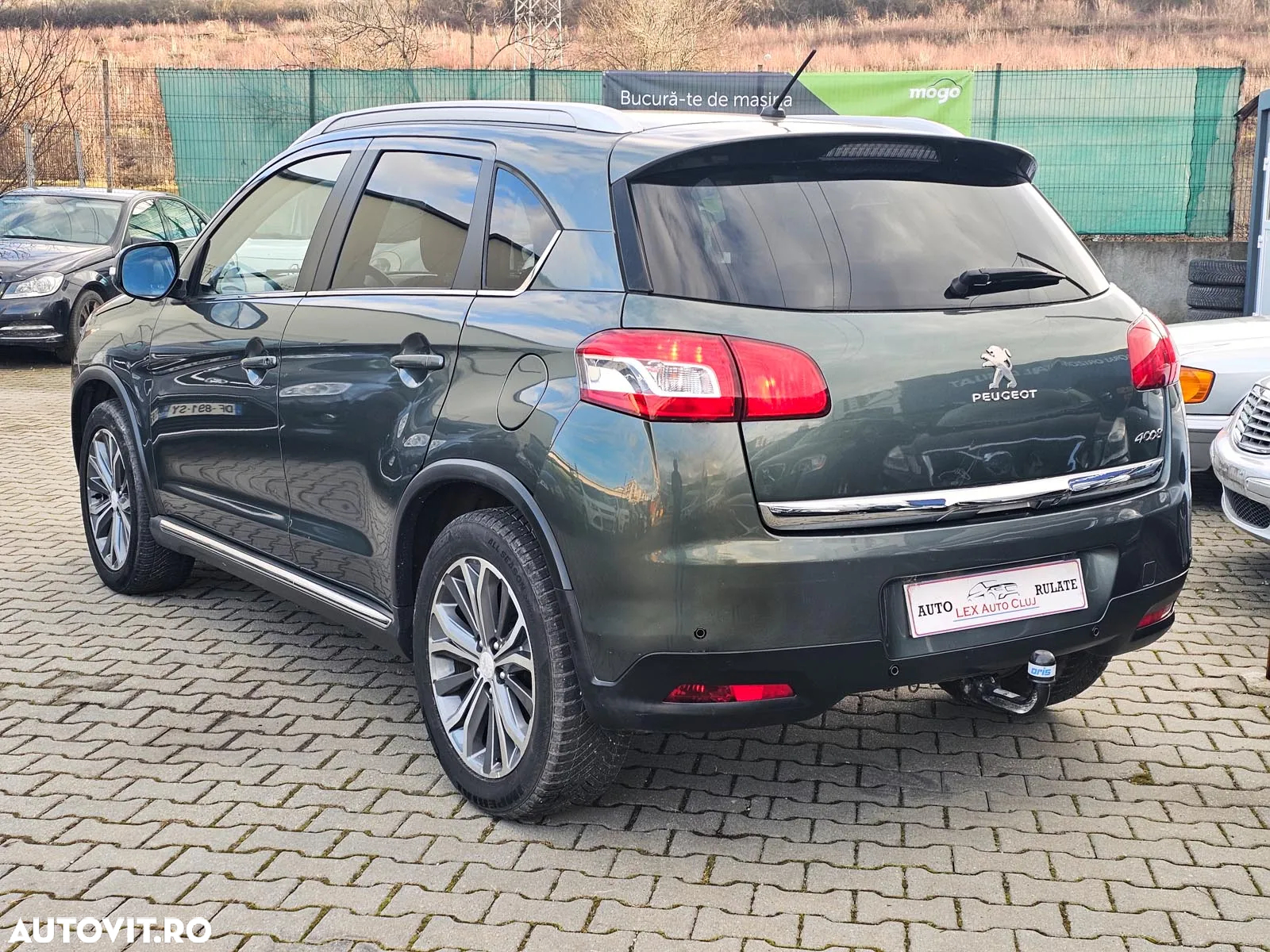 Peugeot 4008 - 4
