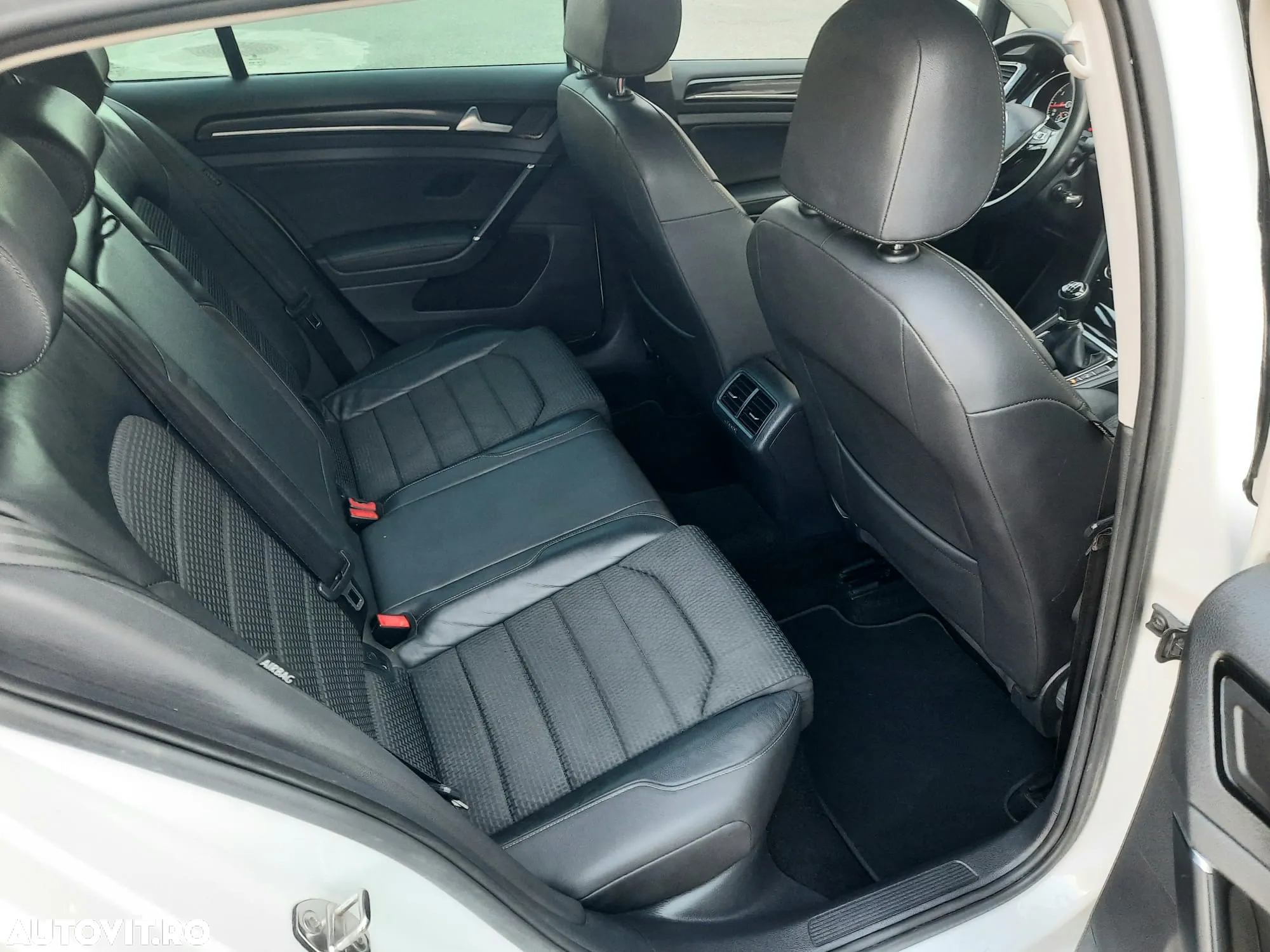 Volkswagen Golf 1.4 TSI BlueMotion Technology Highline - 13