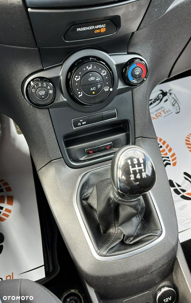 Ford Fiesta 1.0 EcoBoost S&S TREND - 17