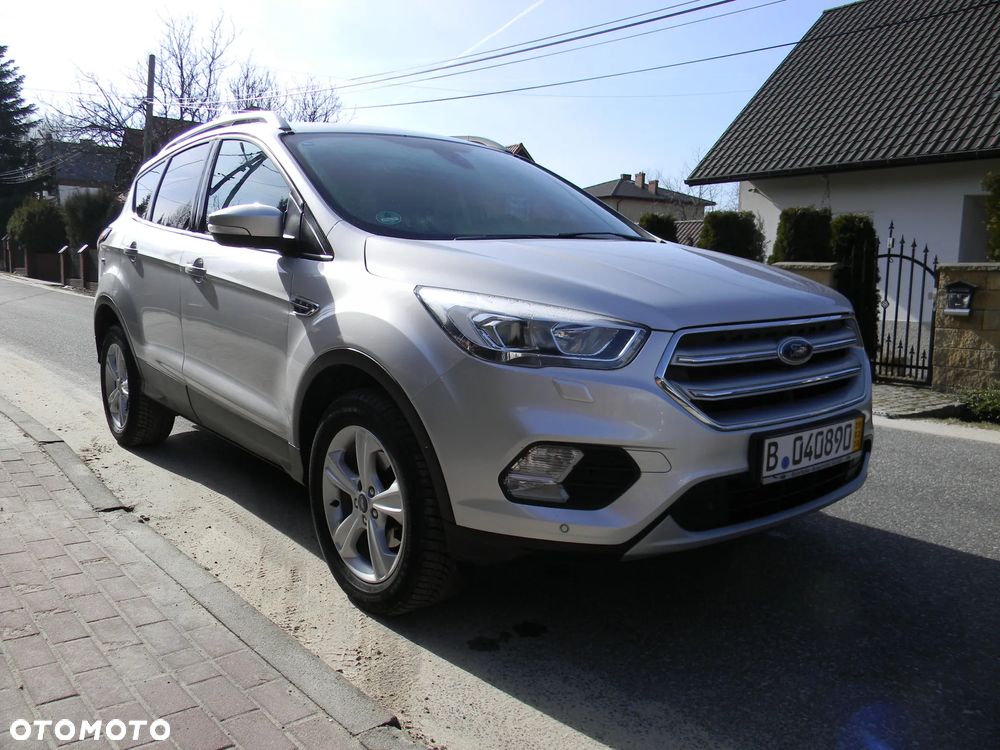 Ford Kuga 1.5 EcoBoost 2x4 Business Edition - 3