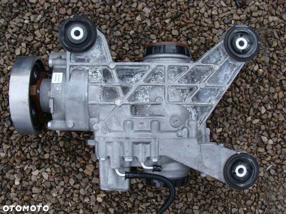 most tył audi q3 83a 0cq525010al 5wa907554r 2025r 2.0 tdi automat - 1