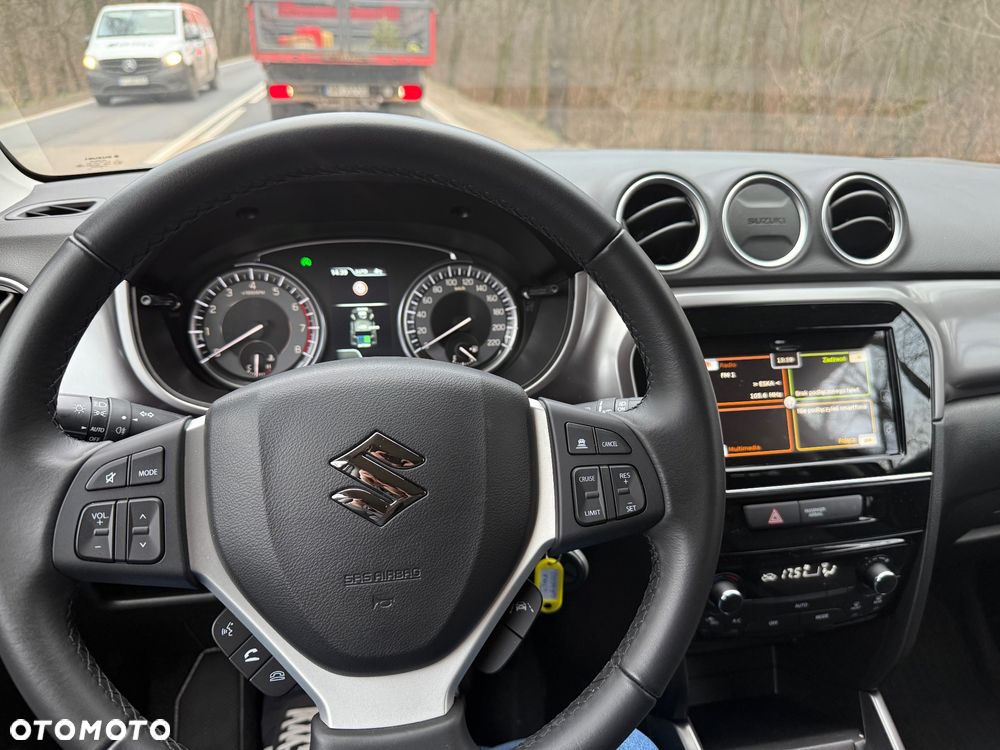 Suzuki Vitara 1.4 Boosterjet mHEV Premium Plus 4WD - 19