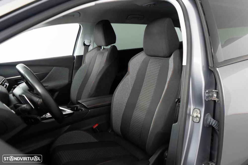 Peugeot 5008 1.2 PureTech Allure EAT8 - 10