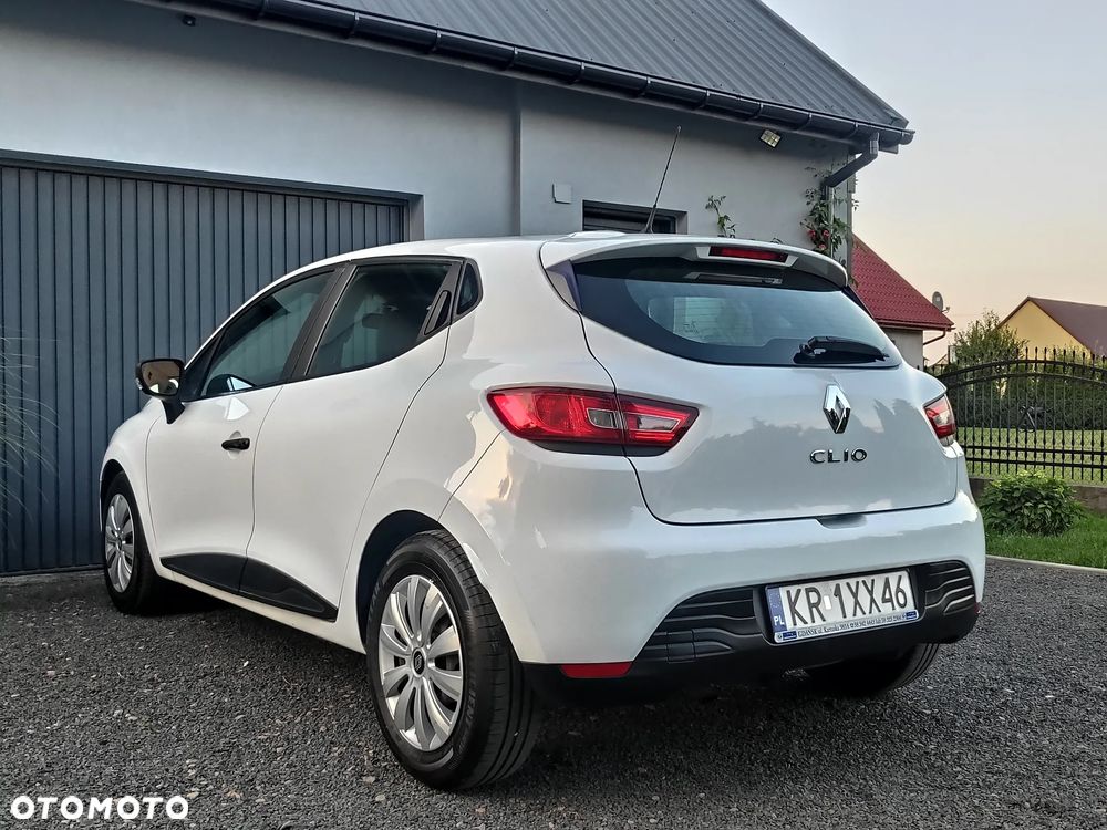 Renault Clio 1.2 16V Life - 5