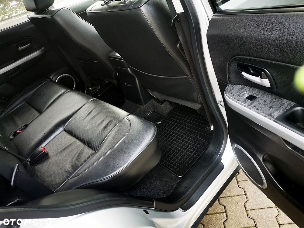 Suzuki Grand Vitara 1.9 DDiS De luxe - 6