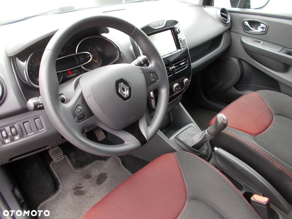 Renault Clio 1.2 16V 75 Dynamique - 19