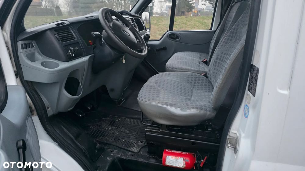 Ford Transit - 16