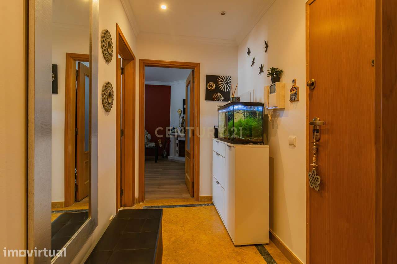 Apartamento T2  Com Garagem Rua Malaposta  Cruz Areia Leiria - Grande imagem: 3/26